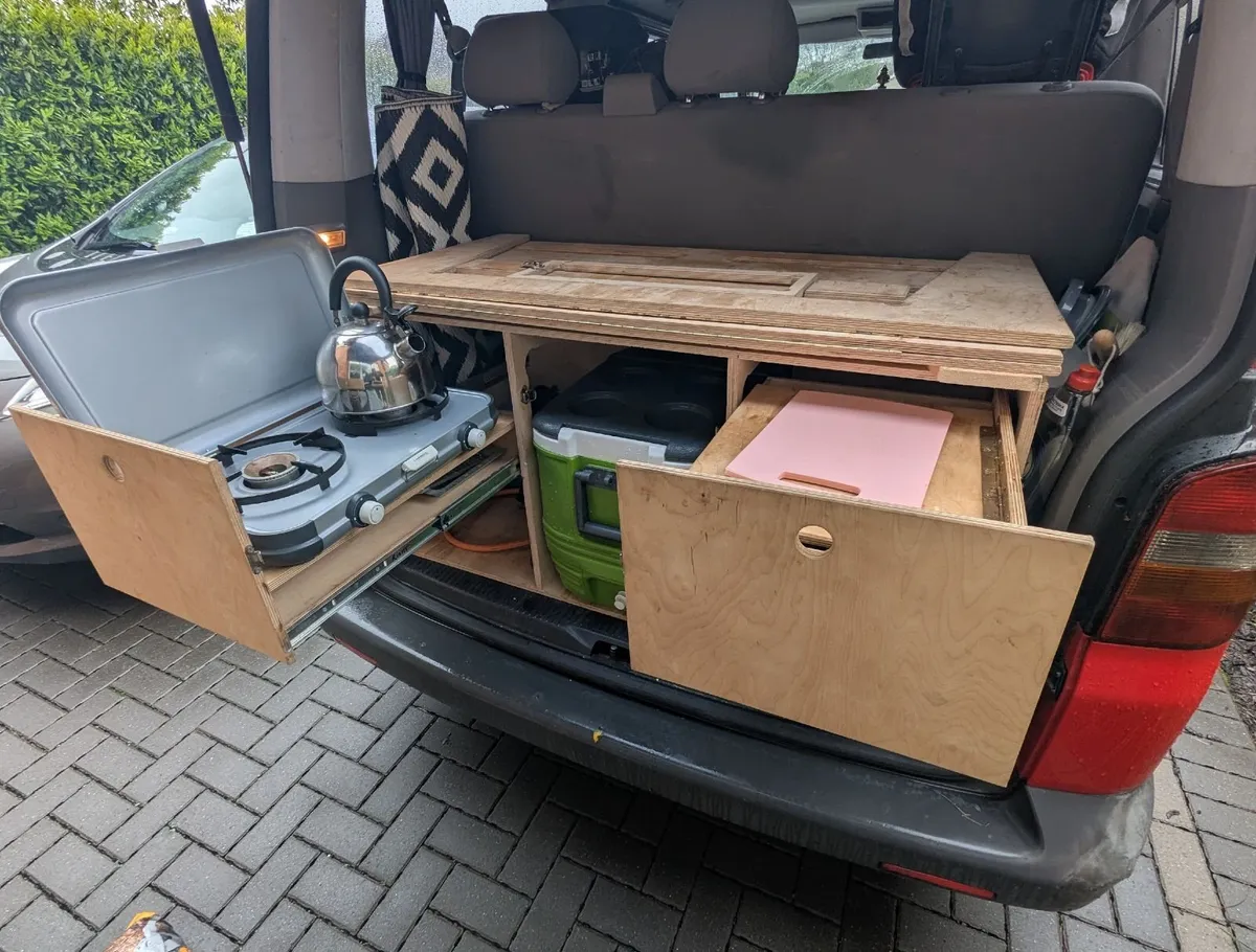 VW 1.9 T5 Campervan / Shuttle - Image 4