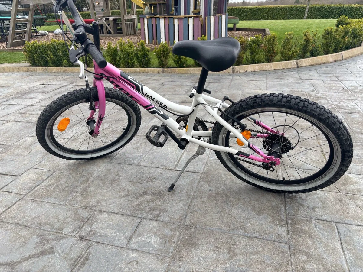 Girls 20” bike - Image 2