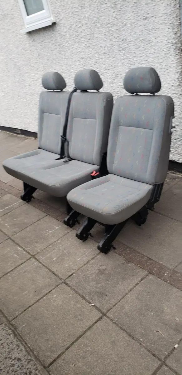 vw transporter t5 crew cab kombi rear seats vgc - Image 1