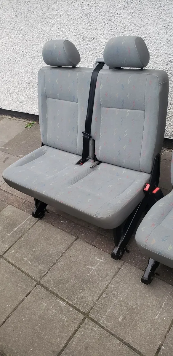 vw transporter t5 crew cab kombi rear seats vgc - Image 2