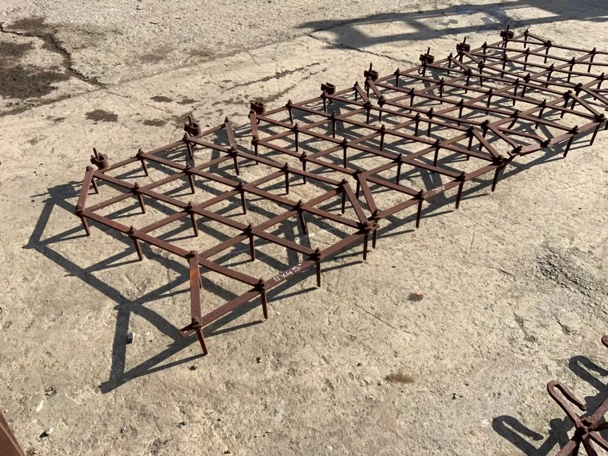 4 SECTION TRAILED PIN HARROW.........129s - Image 3