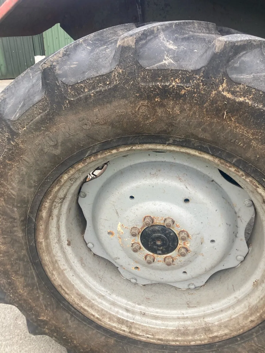 Tractor tyre - Image 1