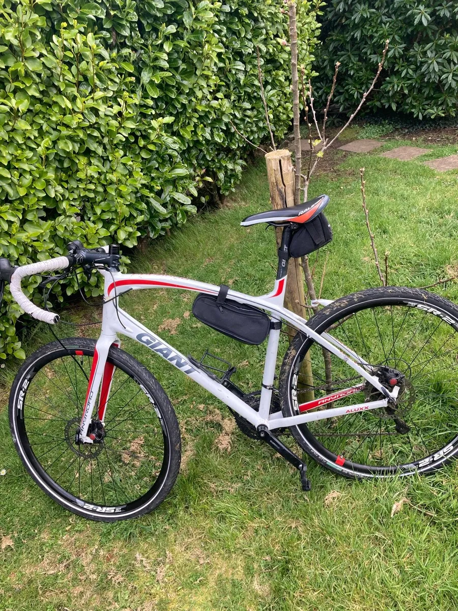 Giant Anyroad size 58 Gravel Bike - Image 2