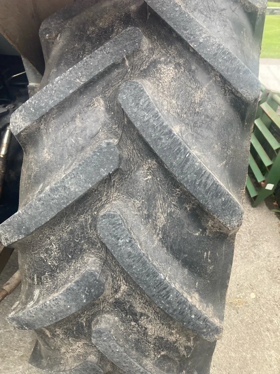 Tractor tyre - Image 2