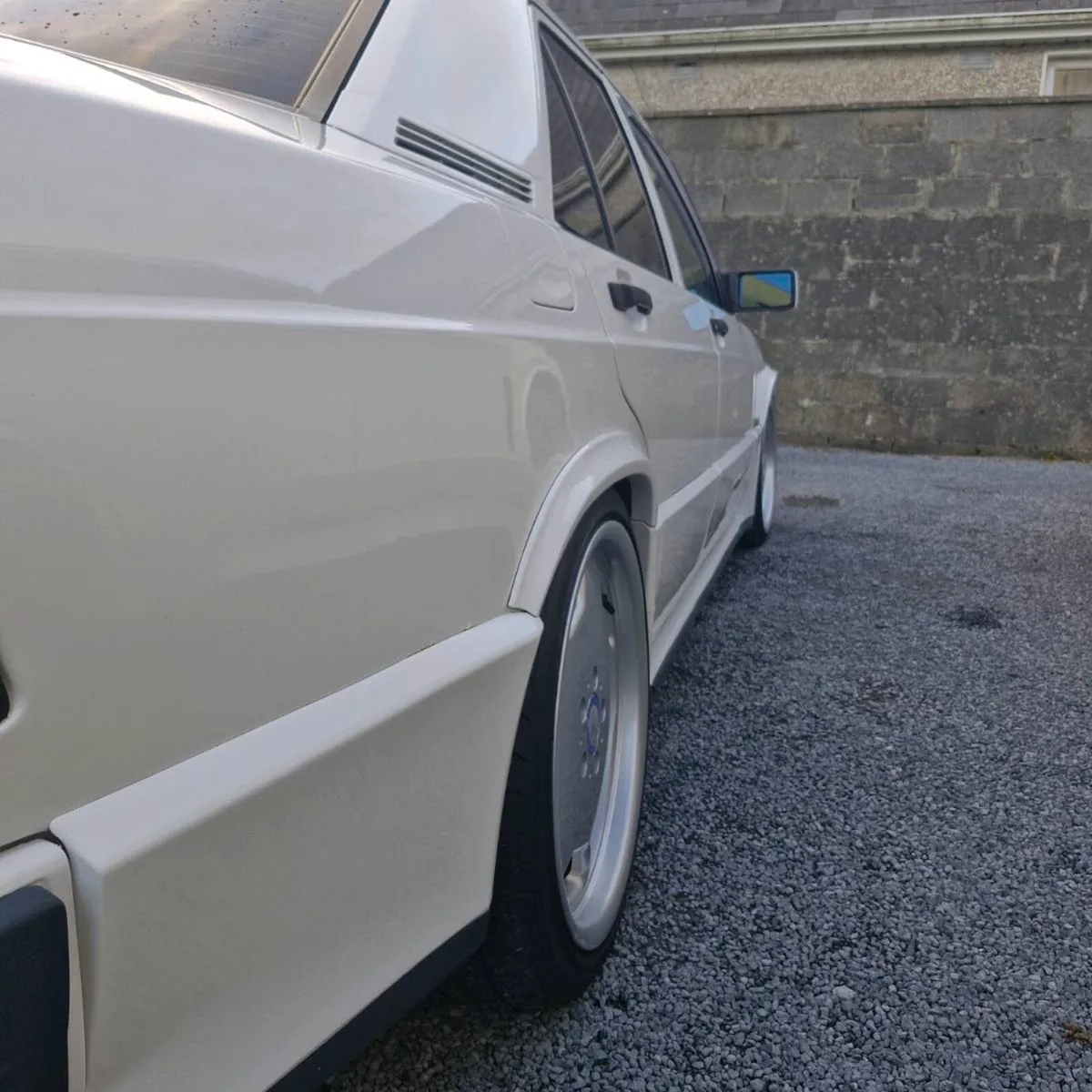 Mercedes 190e - Image 2
