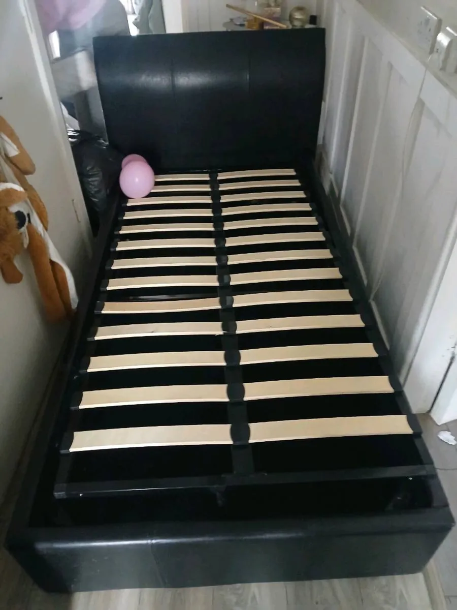 Ottoman bed - Image 1