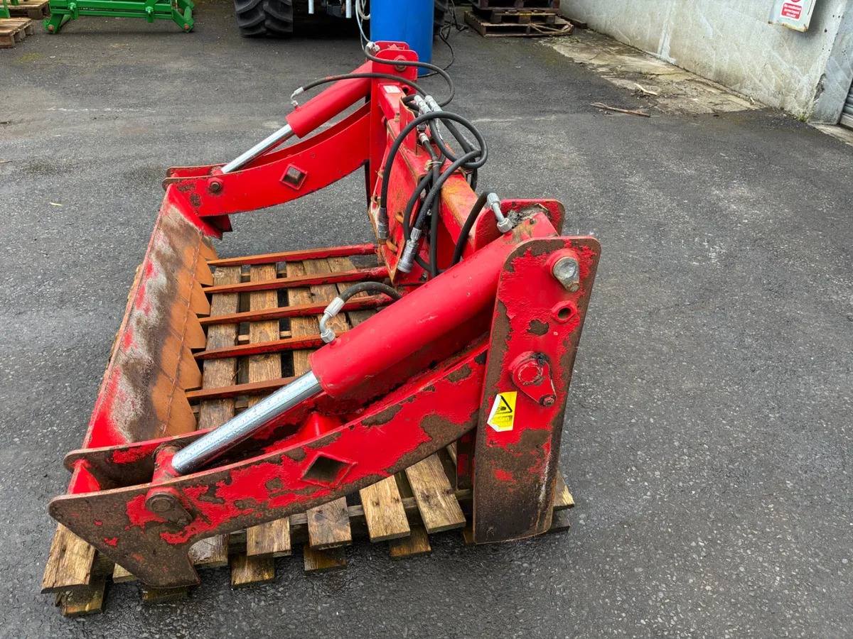 Nugent Bale Cutter - Image 2