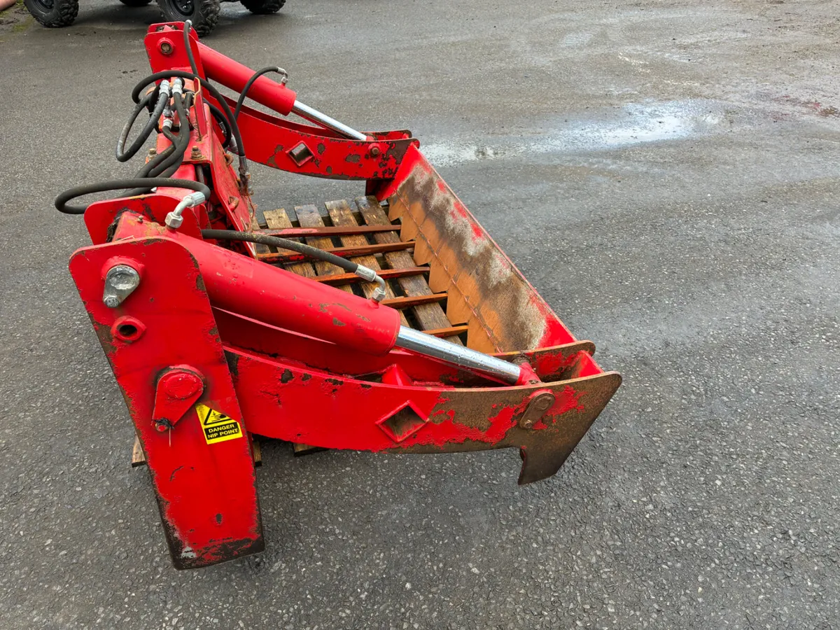 Nugent Bale Cutter - Image 4