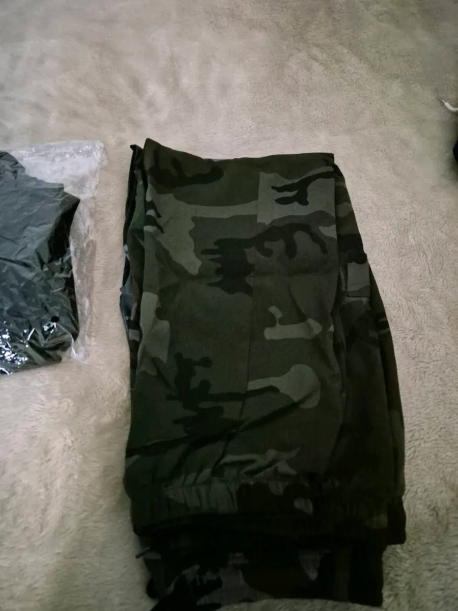 JEANS/COMBATS - Image 2