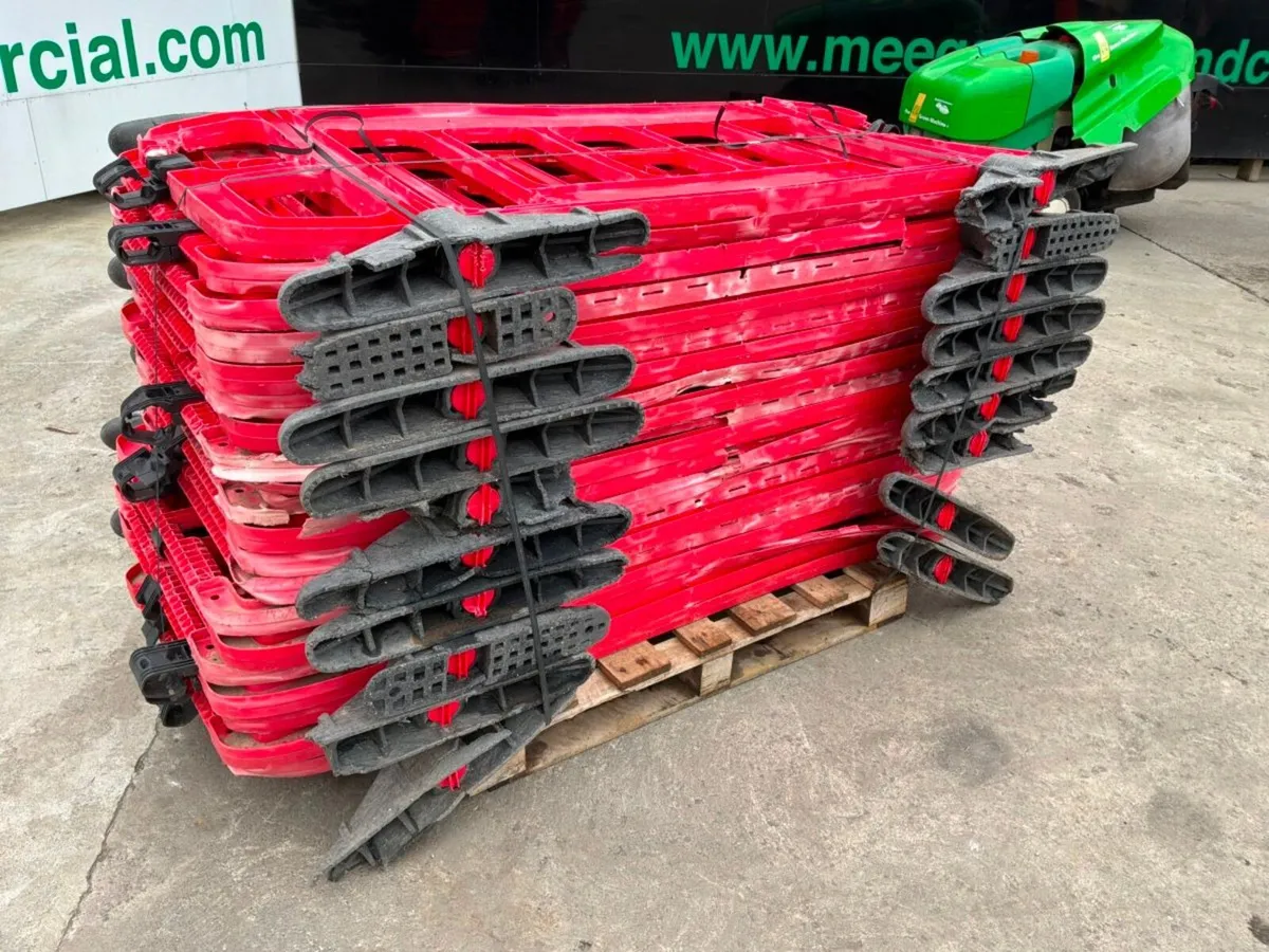 PEDESTRIAN SAFETY BARRIERS..2010. - Image 1