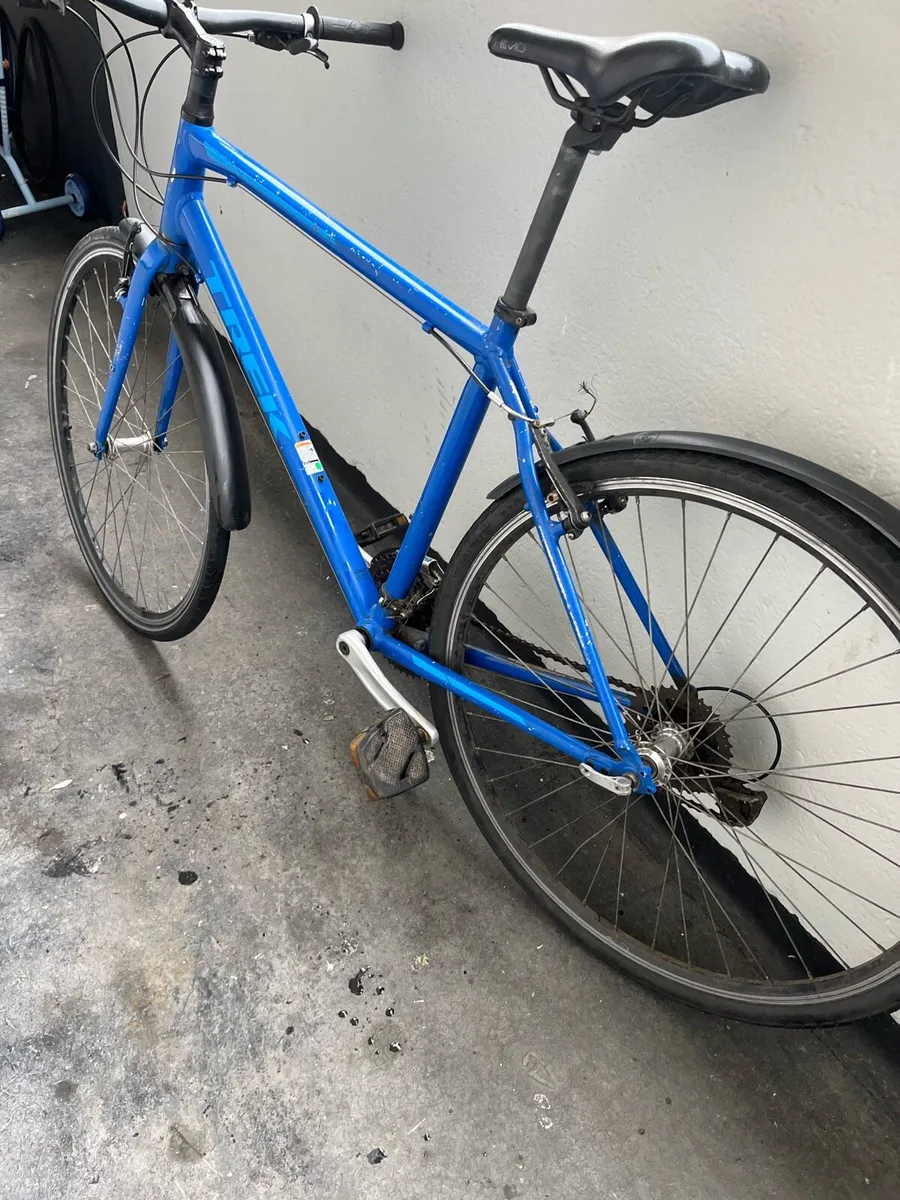 TREK FENTS 20” HYBRID - Image 3