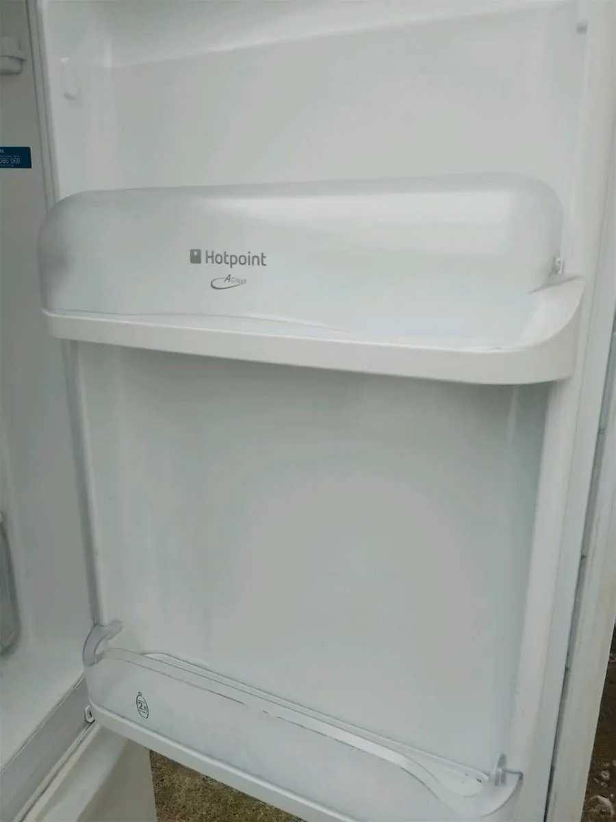 Hotpoint fridge freezer - Image 3