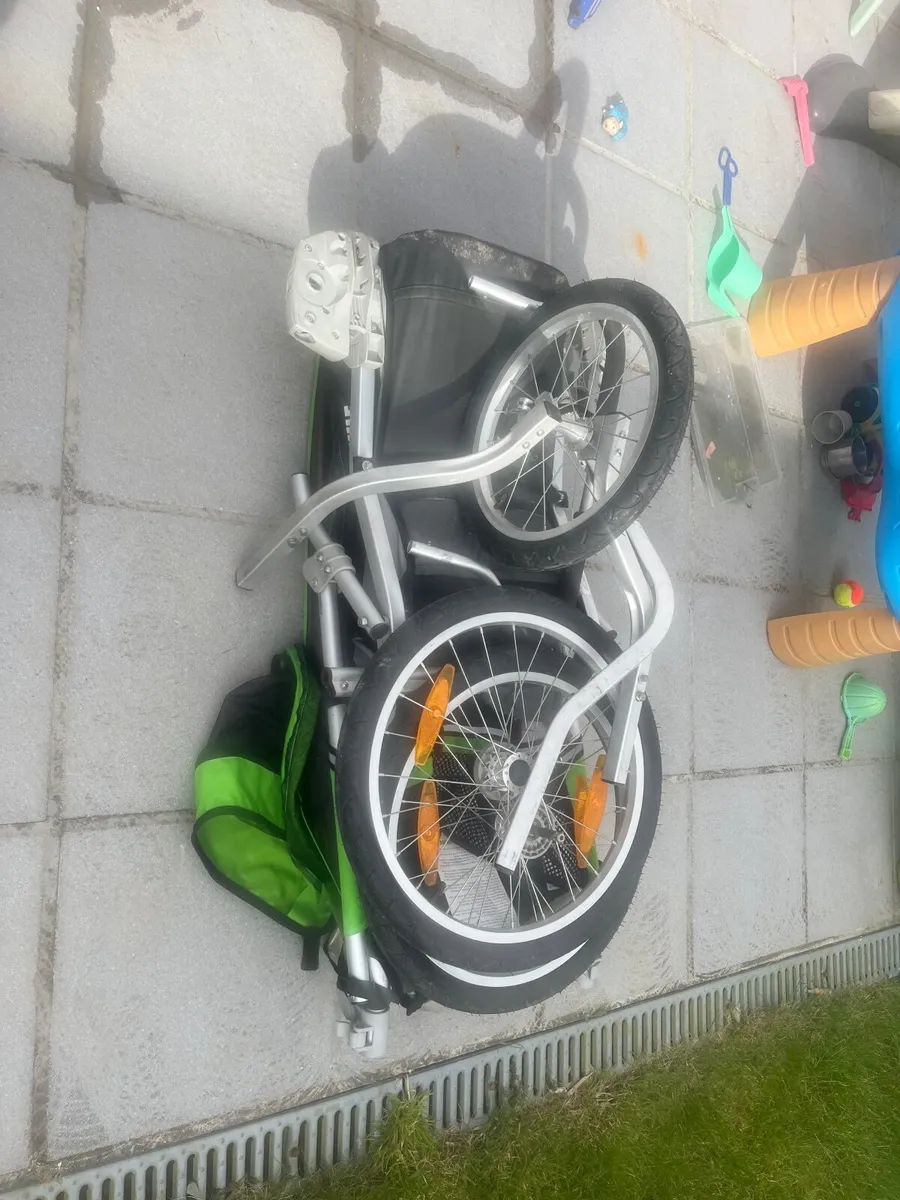 Thule Bike Trailer - Image 2