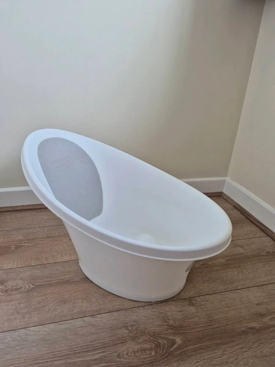 Shnuggle baby bath - Image 1