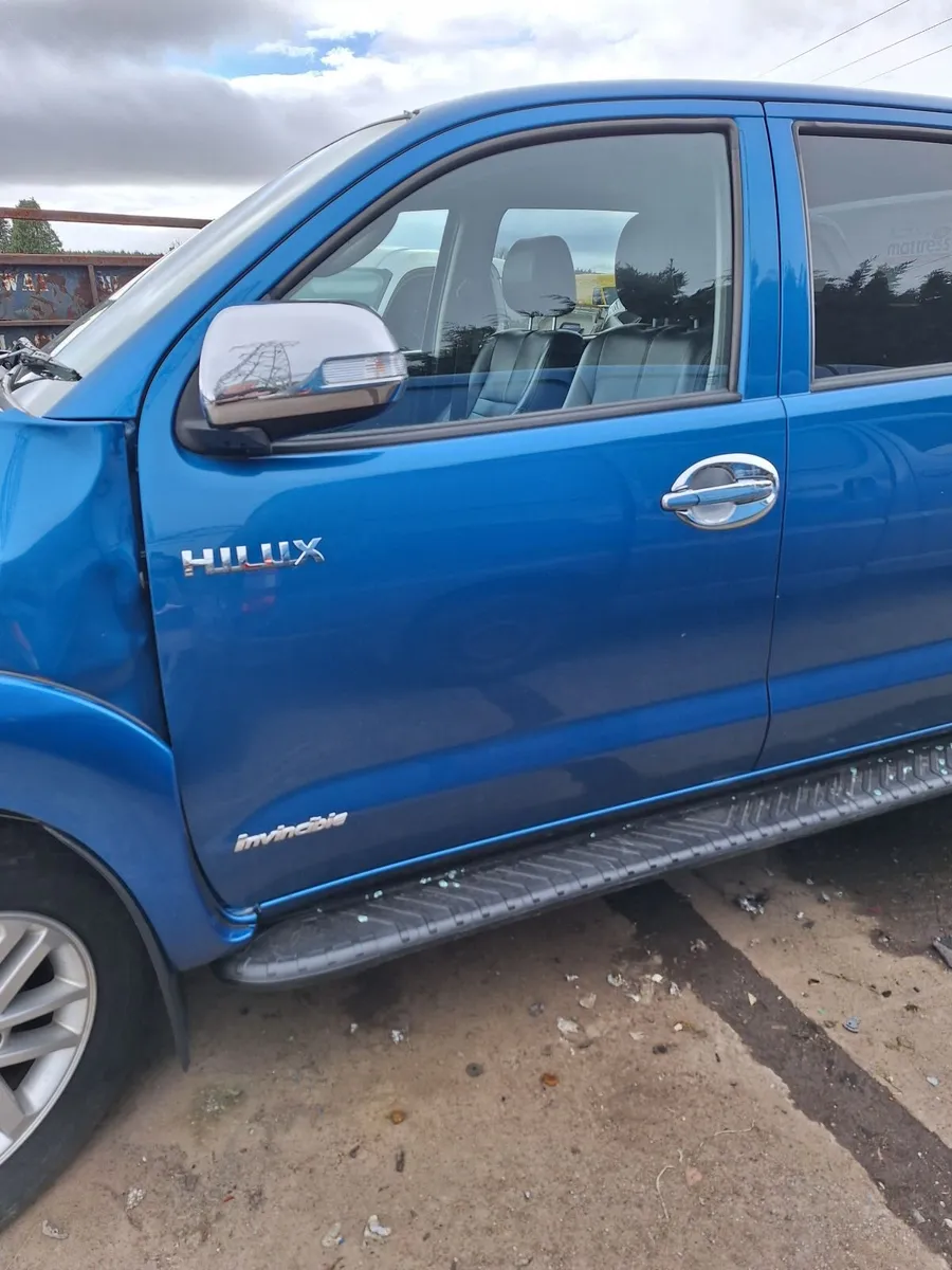 2015 toyota invinicible 3.0 diesel - Image 3