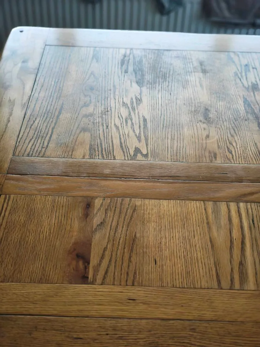 Reclaimed Oak extendable table - Image 3