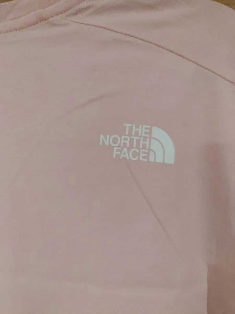 The North Face T shirt L New - Image 3