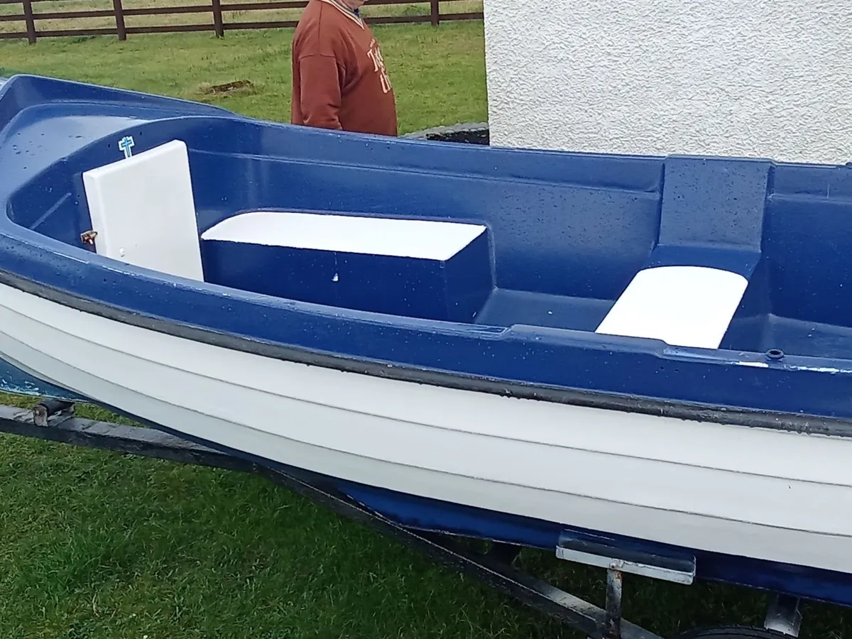 Boat/trailer and 2 engines - Image 1