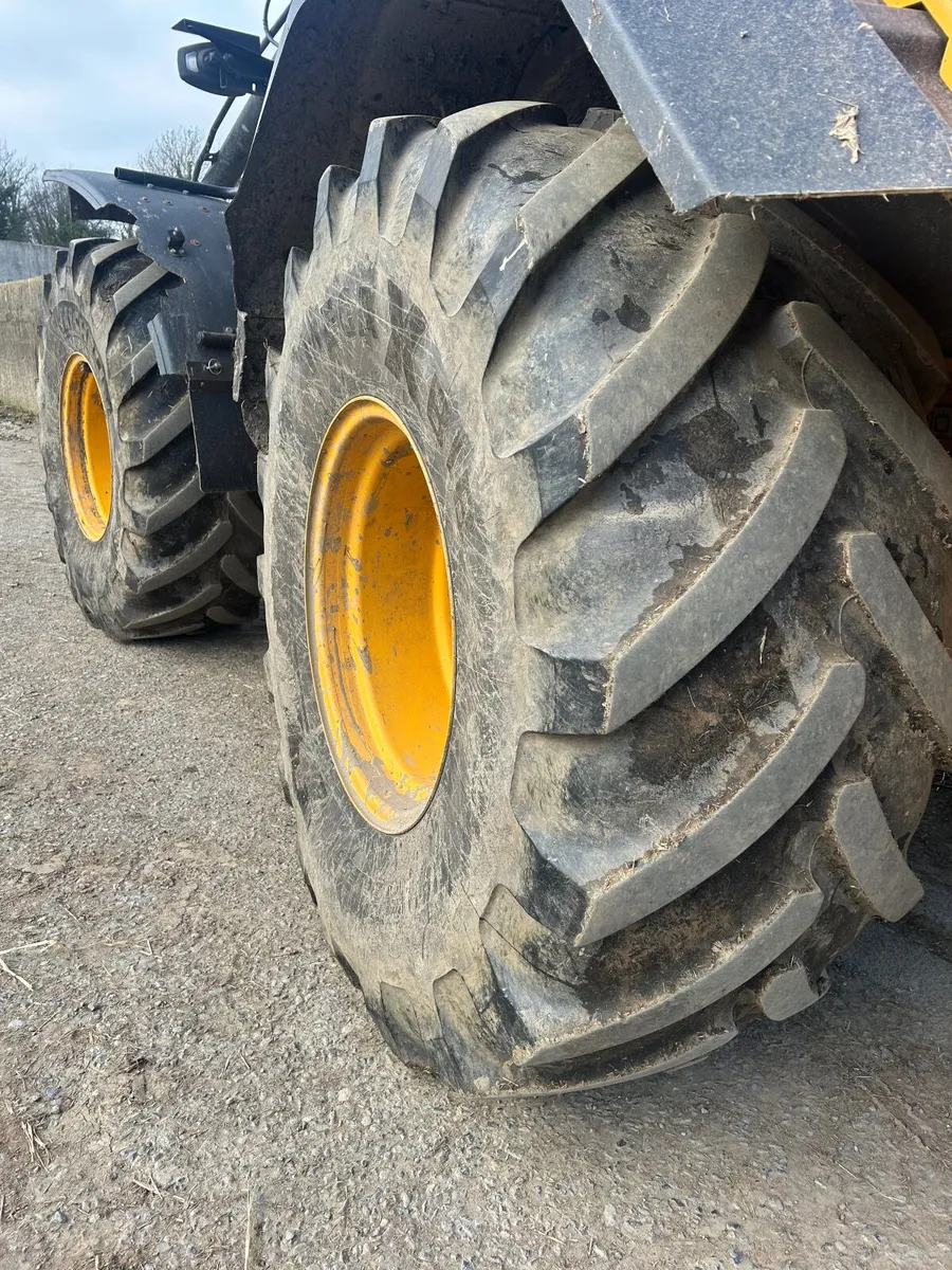 620-75/R26 = Michelin Loader tyres - Image 2