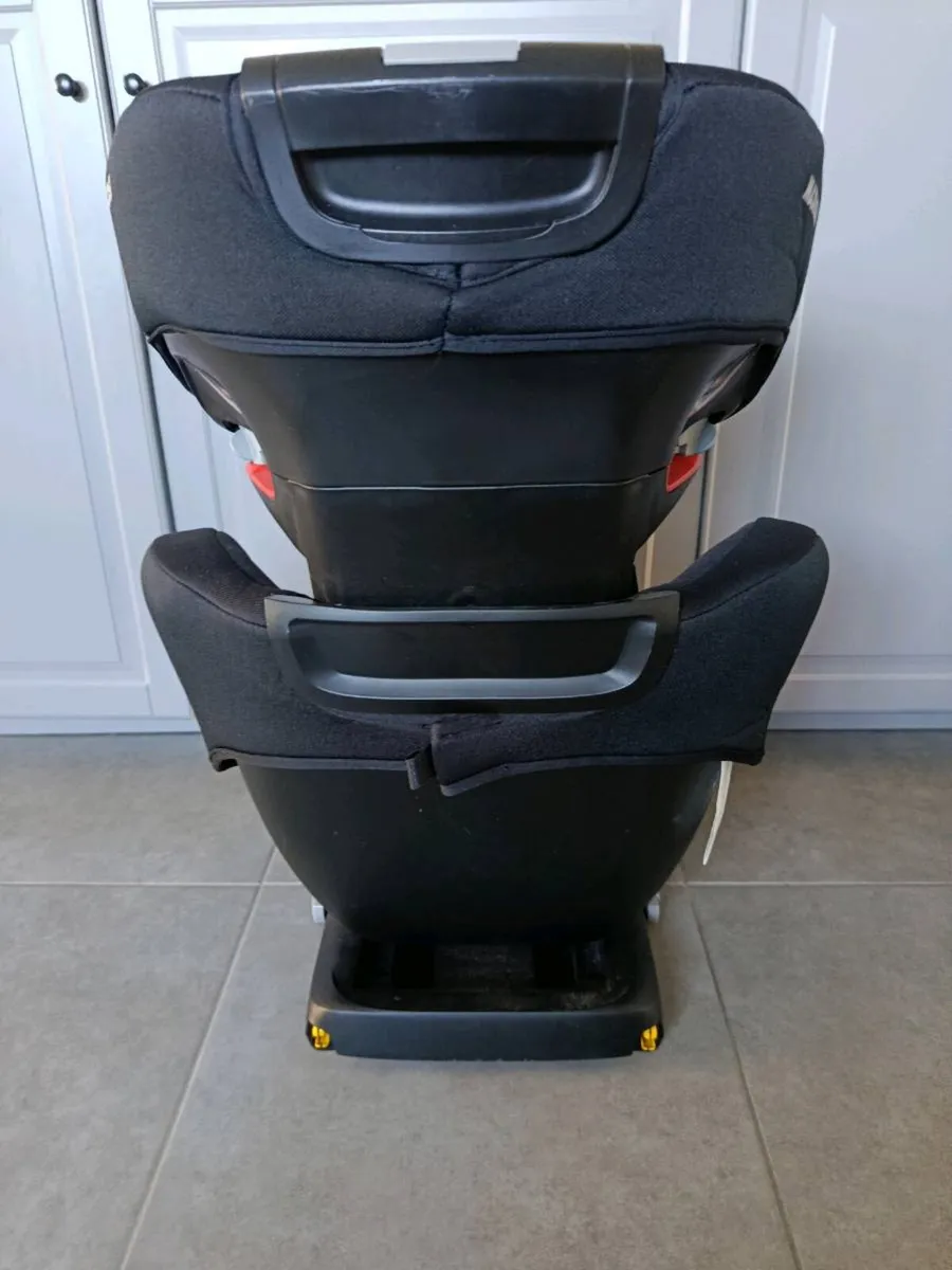 Maxi Cosi Rodofix Car Seat - Image 4
