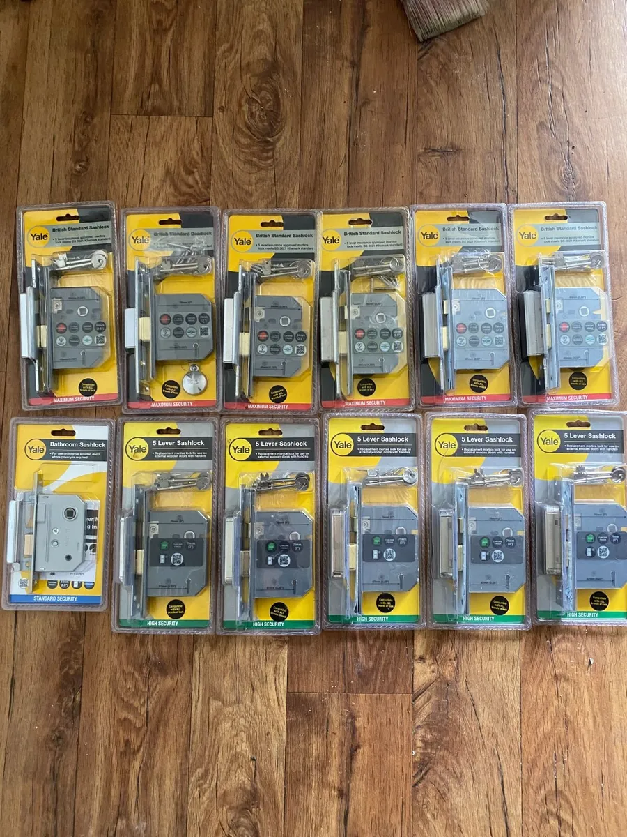 12 x Yale Mortice Locks. New Unopened Old Stock - Image 4