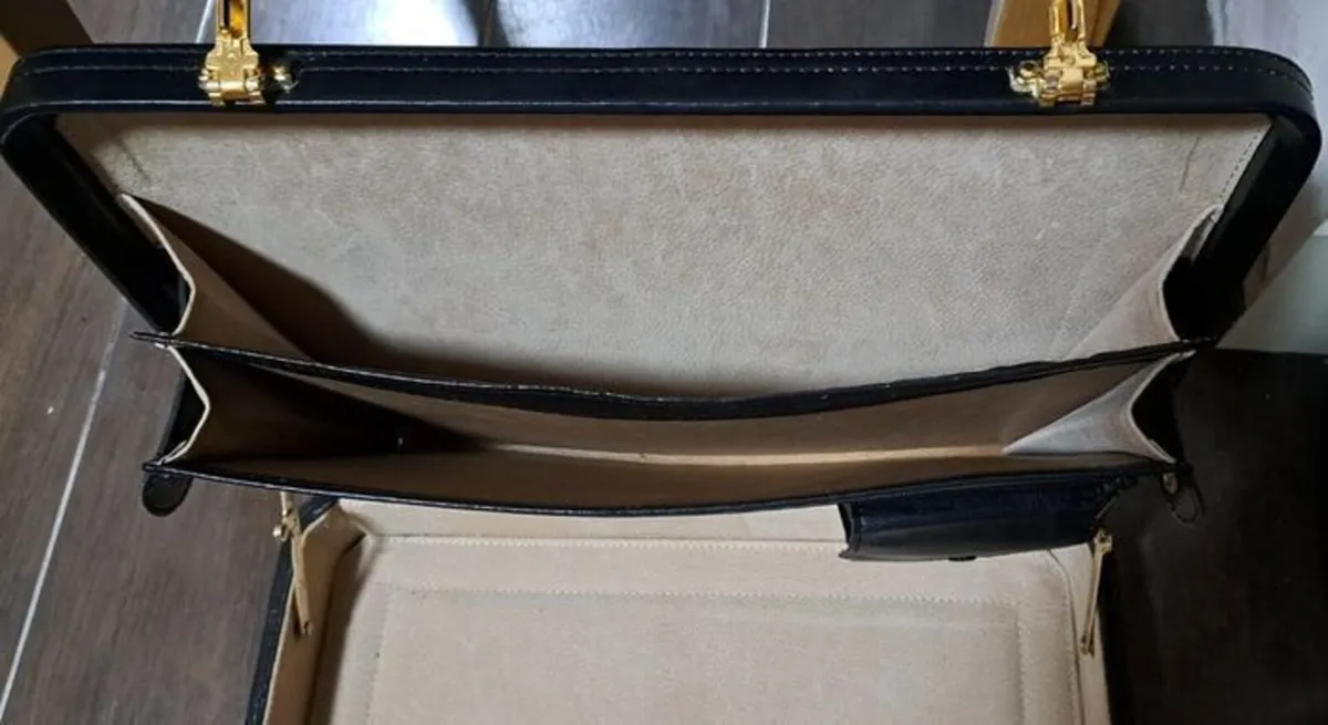 Leather Business Briefcase Attache Case - Image 3