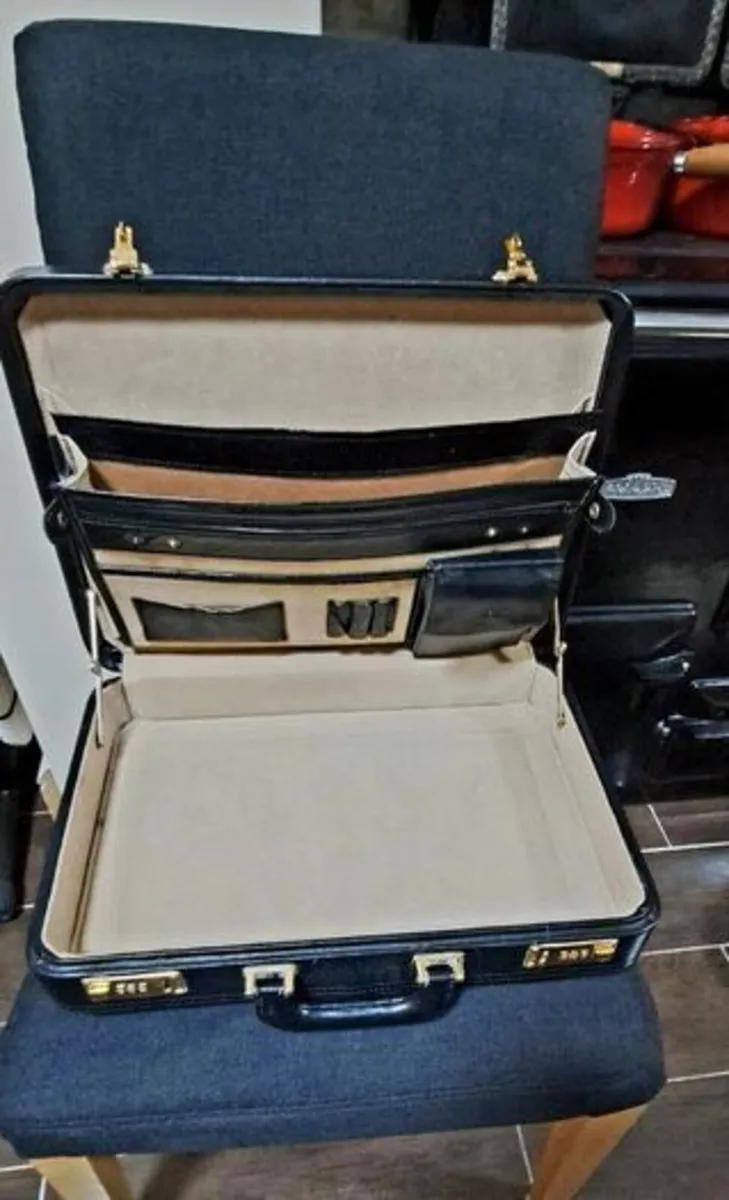 Leather Business Briefcase Attache Case - Image 4