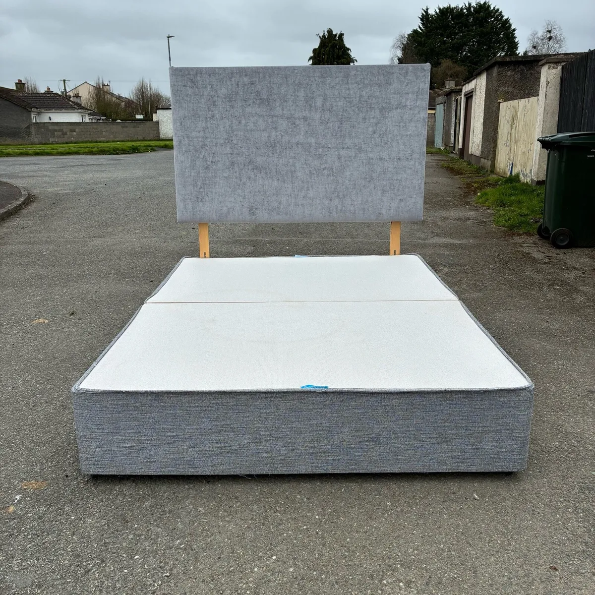 5ft Grey King Bed with Newly Recovered headboard - Image 3