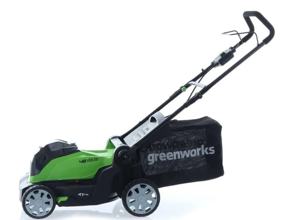 New Greenworks 48V Battery-powered Lawn Mower - Image 4