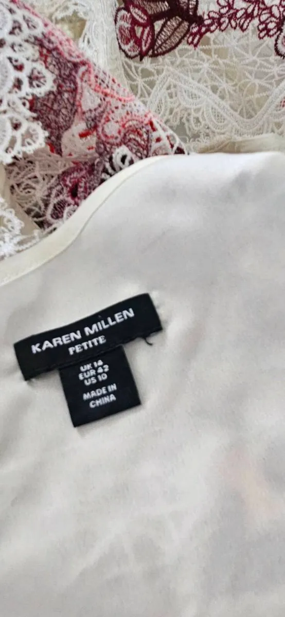 Designer dress - Image 4