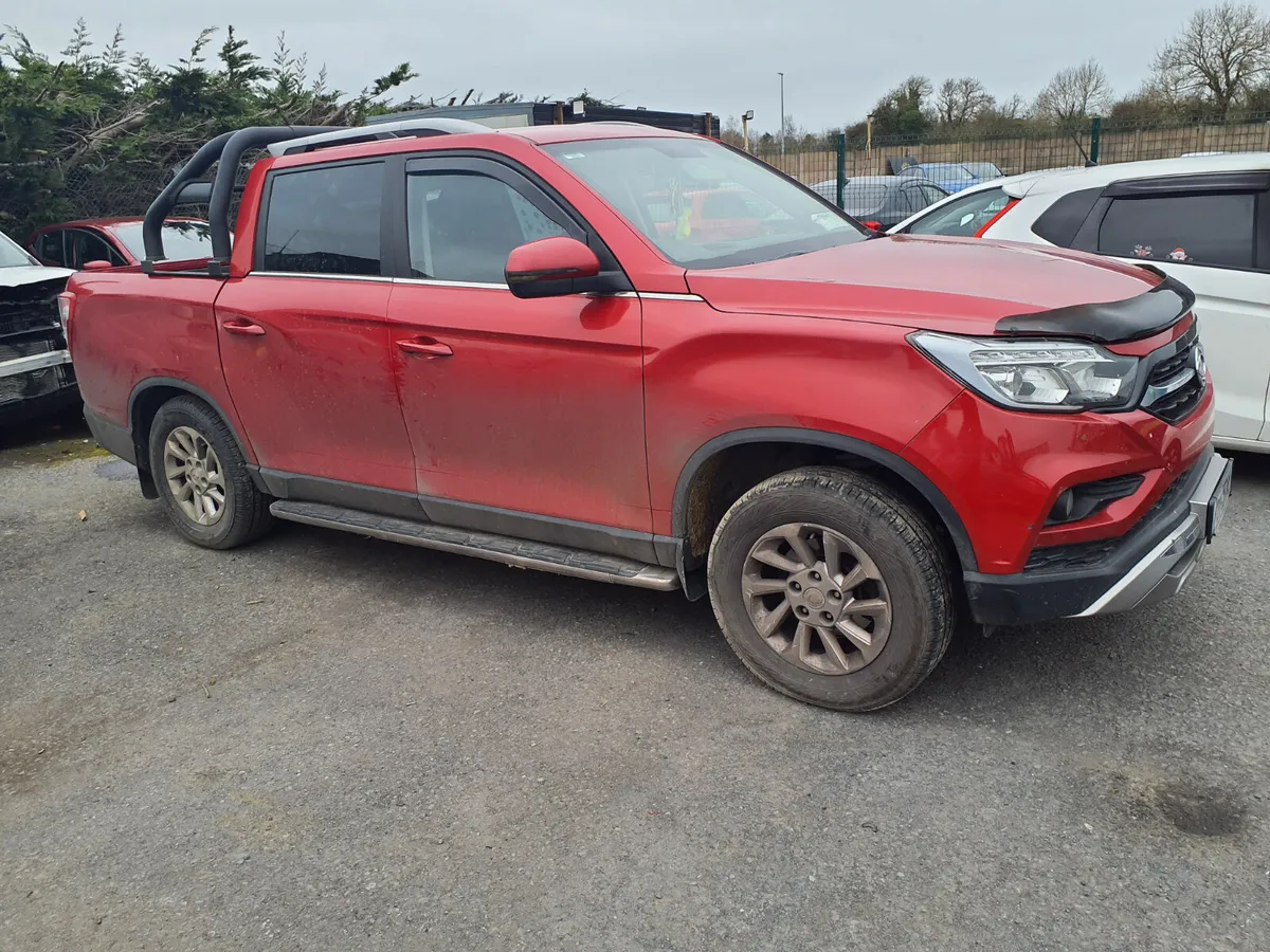 Ssangyong Musso 2.2 diesel Automatic - Image 2