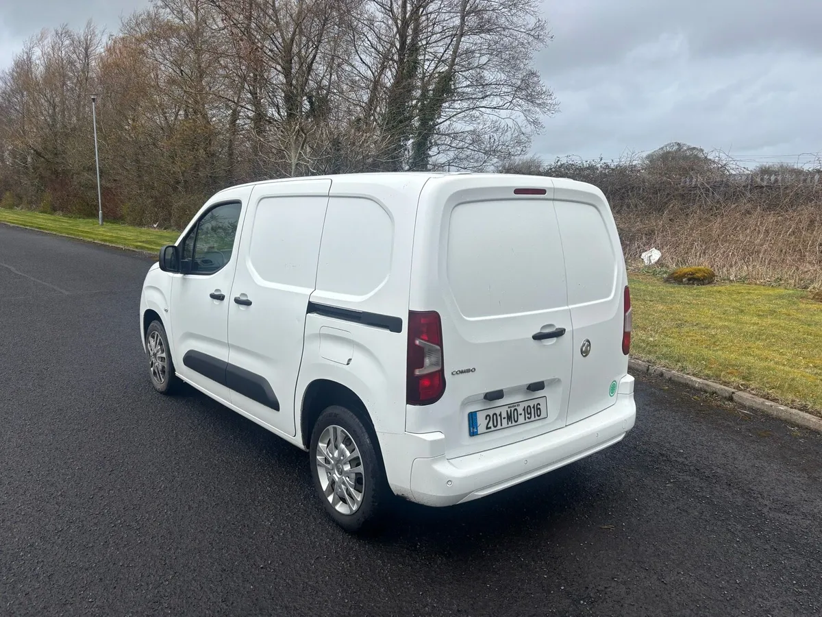 2020 Vauxhall Combo 1.5 Sportive ( NEW Model ) - Image 4