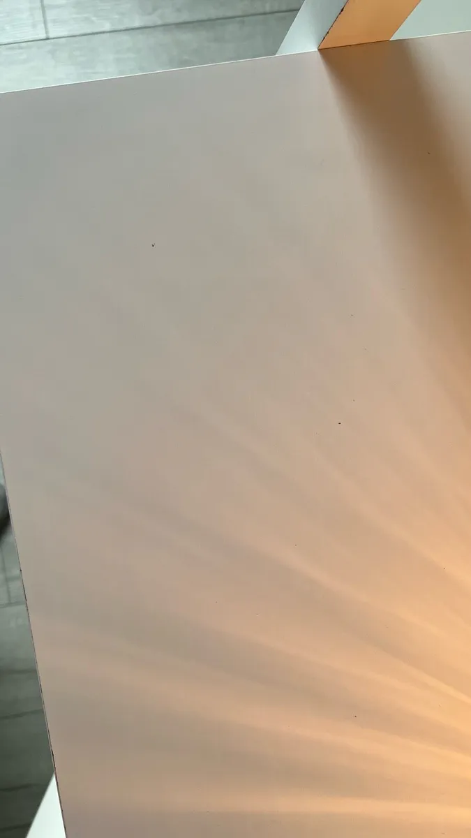 White ladder desk with selves - Image 3