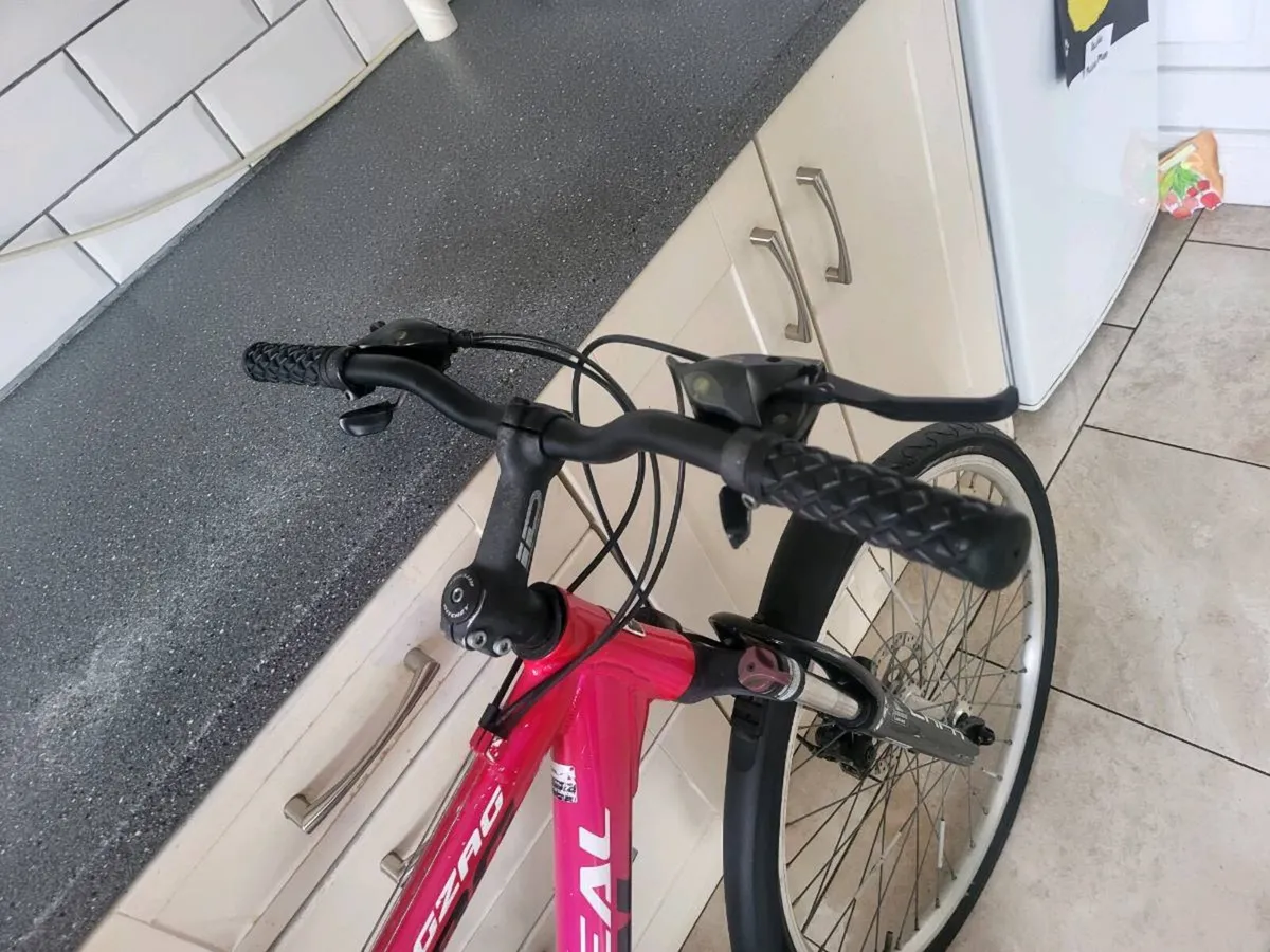 Mountain bike - Image 3