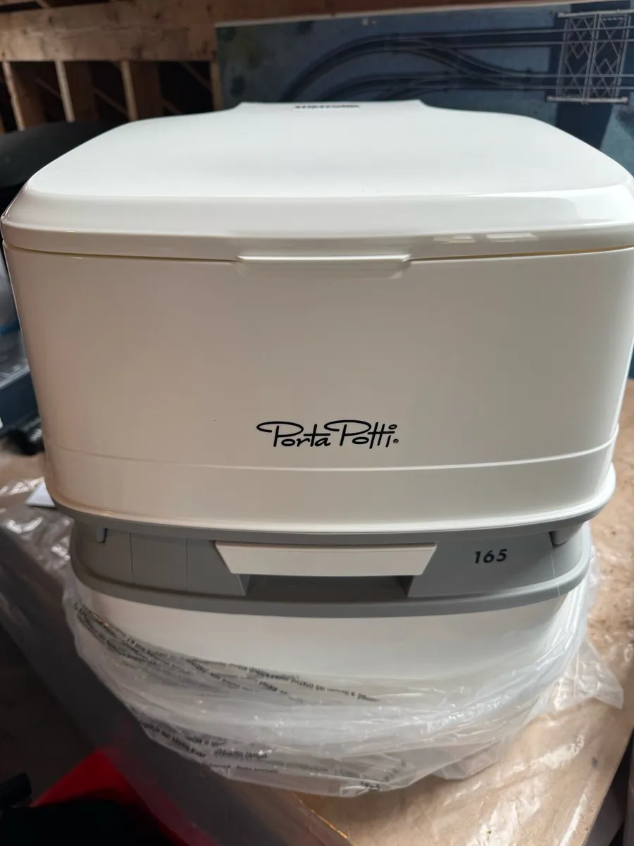 Therefore Porta Potti 165 - Image 3