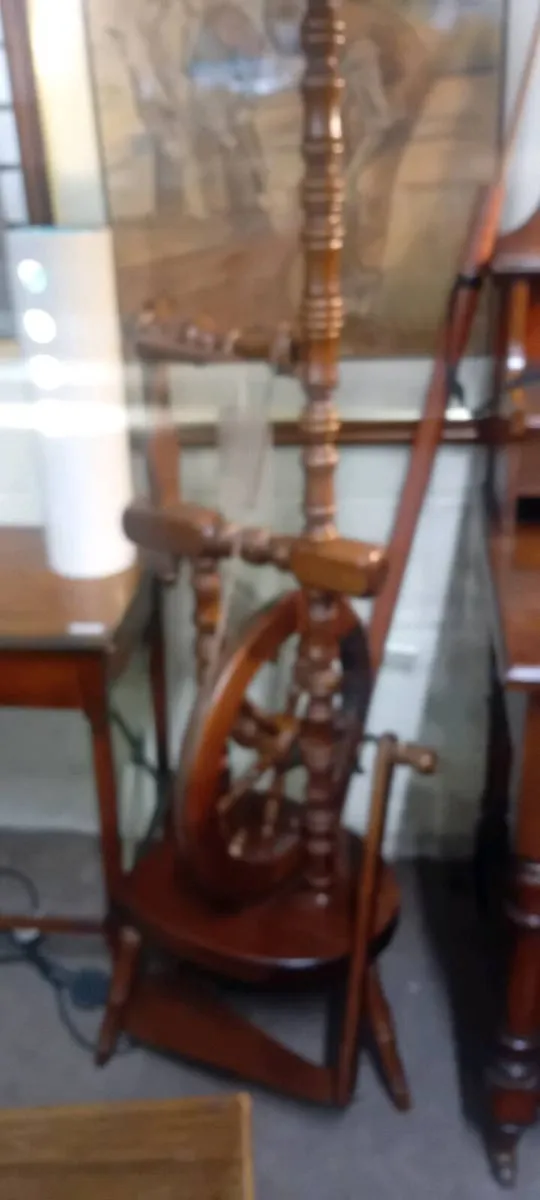 Vintage Spinning Wheel Standard Lamp - Image 2