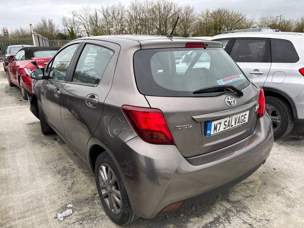 16 Yaris 1.0 Luna 120km Starts - Image 4