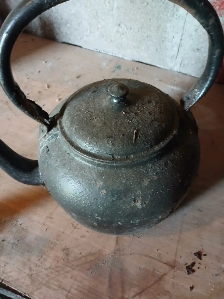 Old Antiques - Image 4