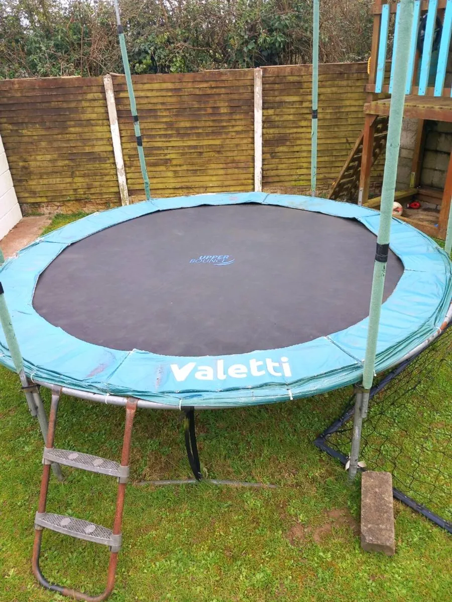 FREE Trampoline 10ft (3m) - Image 3