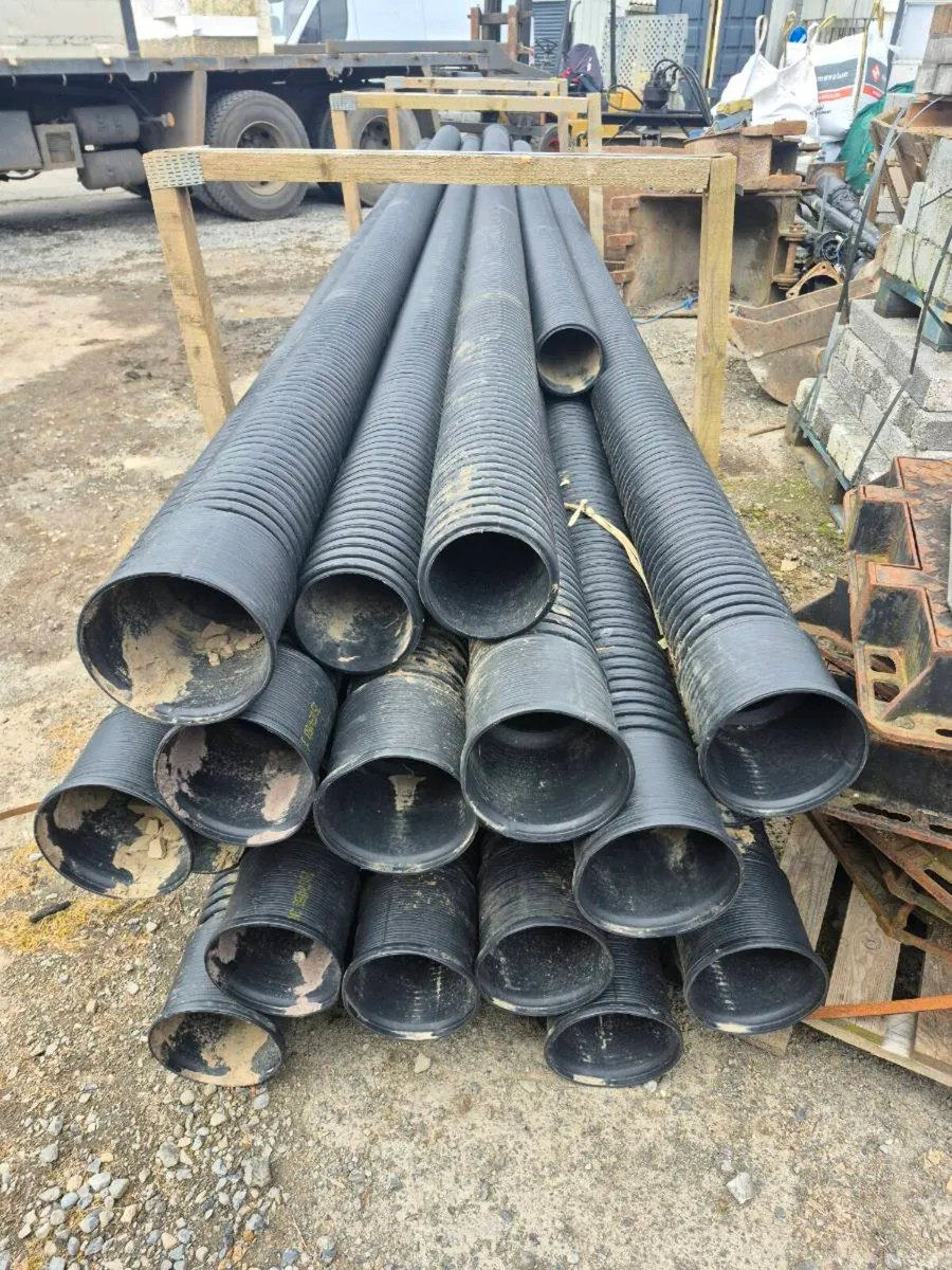 6" twin wall pipes - Image 1