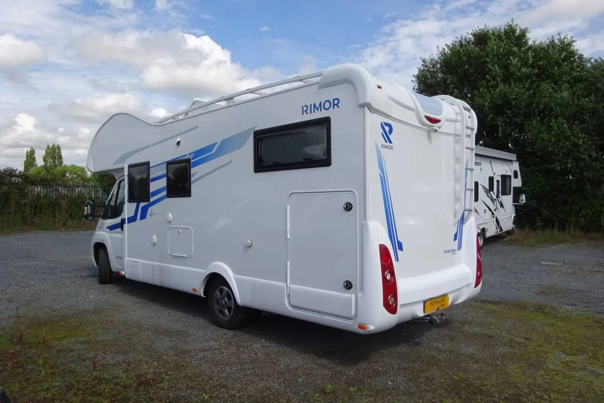 Fiat Ducato Rimor Superbrig Suite (irish reg) - Image 2