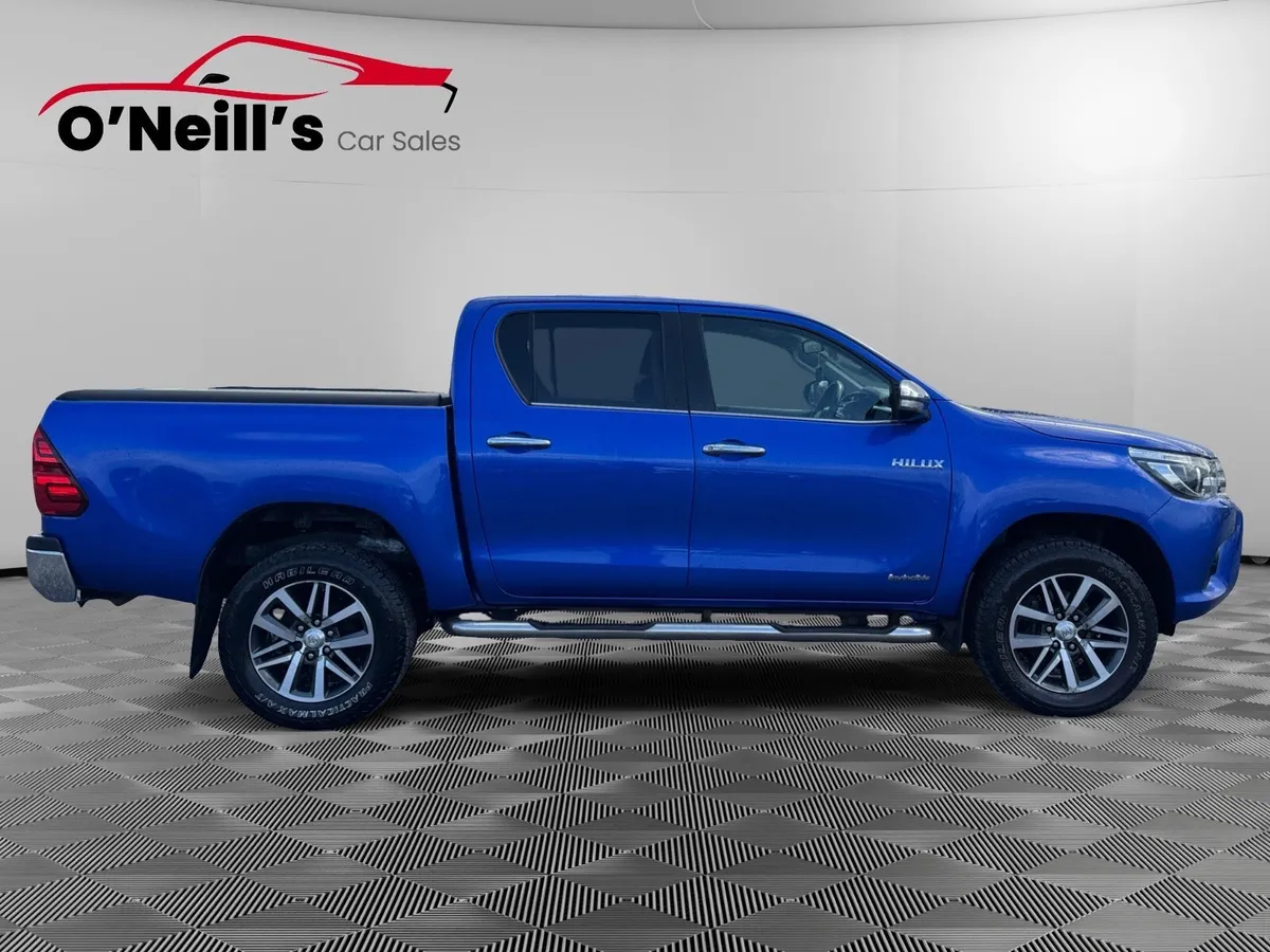 Toyota Hilux 2017 *NO VAT* 2.4 D-4D INVINCIBLE#367 - Image 2