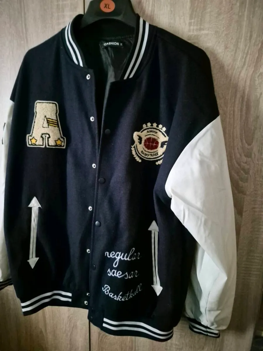 BASKETBALL JACKET - Image 3