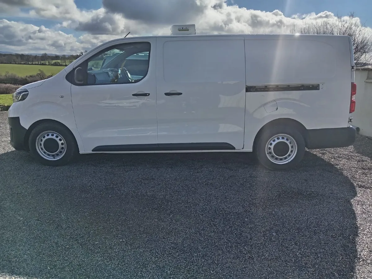 Fridge Van Toyota Proace 2019 - Image 2
