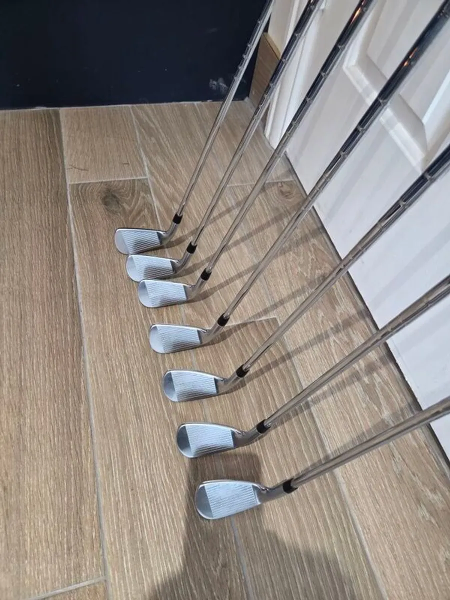 titleist t200 irons - Image 1