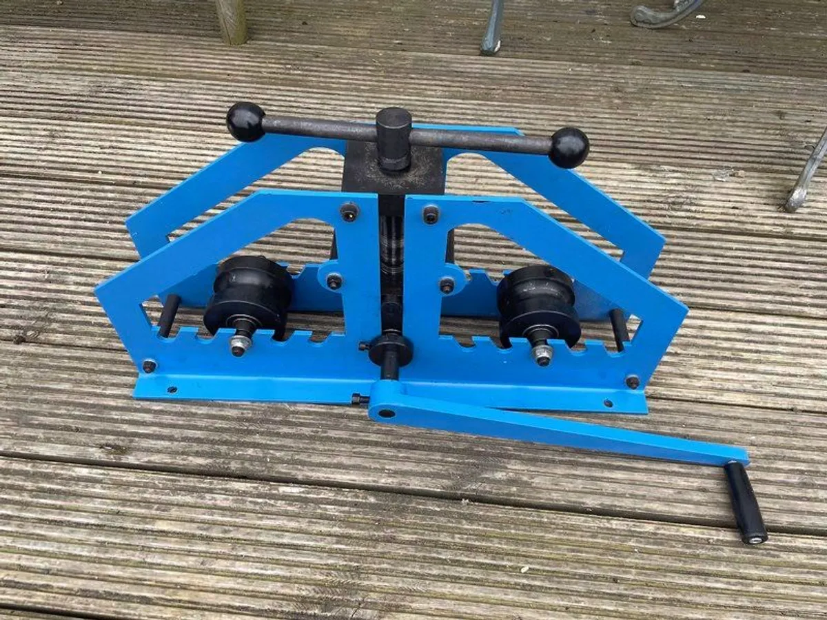 3 roller manual pipe bender - Image 1