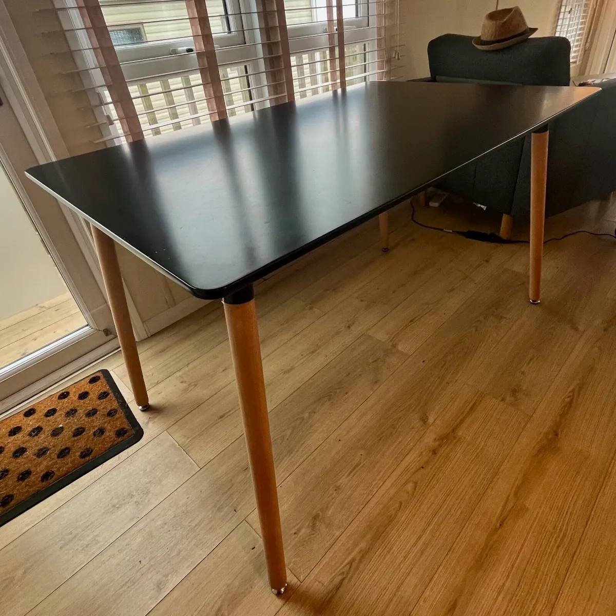 Rectangular Dining Table 100 x 80 - Image 4