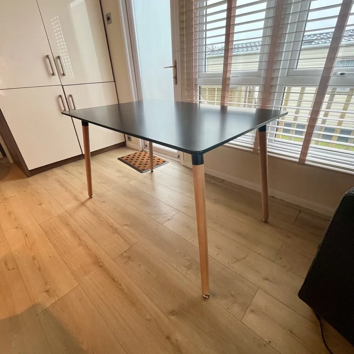 Rectangular Dining Table 100 x 80 - Image 1