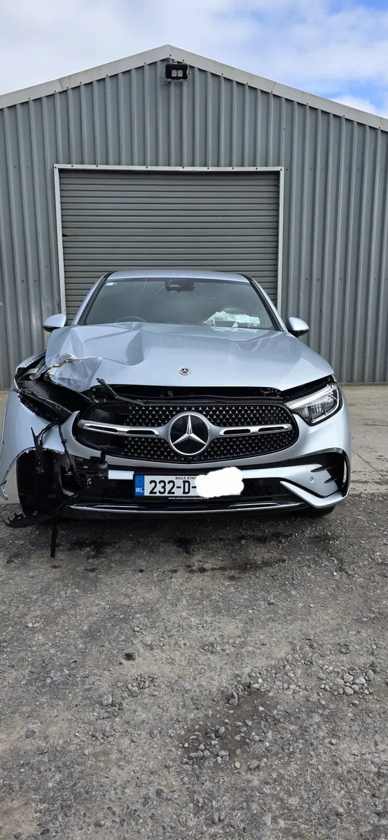 232 MERCEDES GLC 220D 4 MATIC  AMG-LINE - Image 4