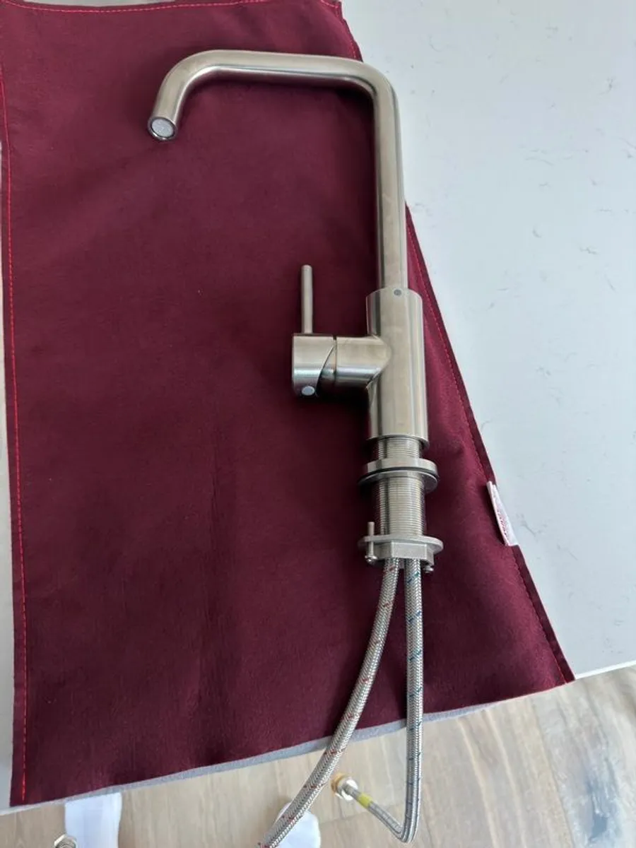 kitchen tap - Image 1